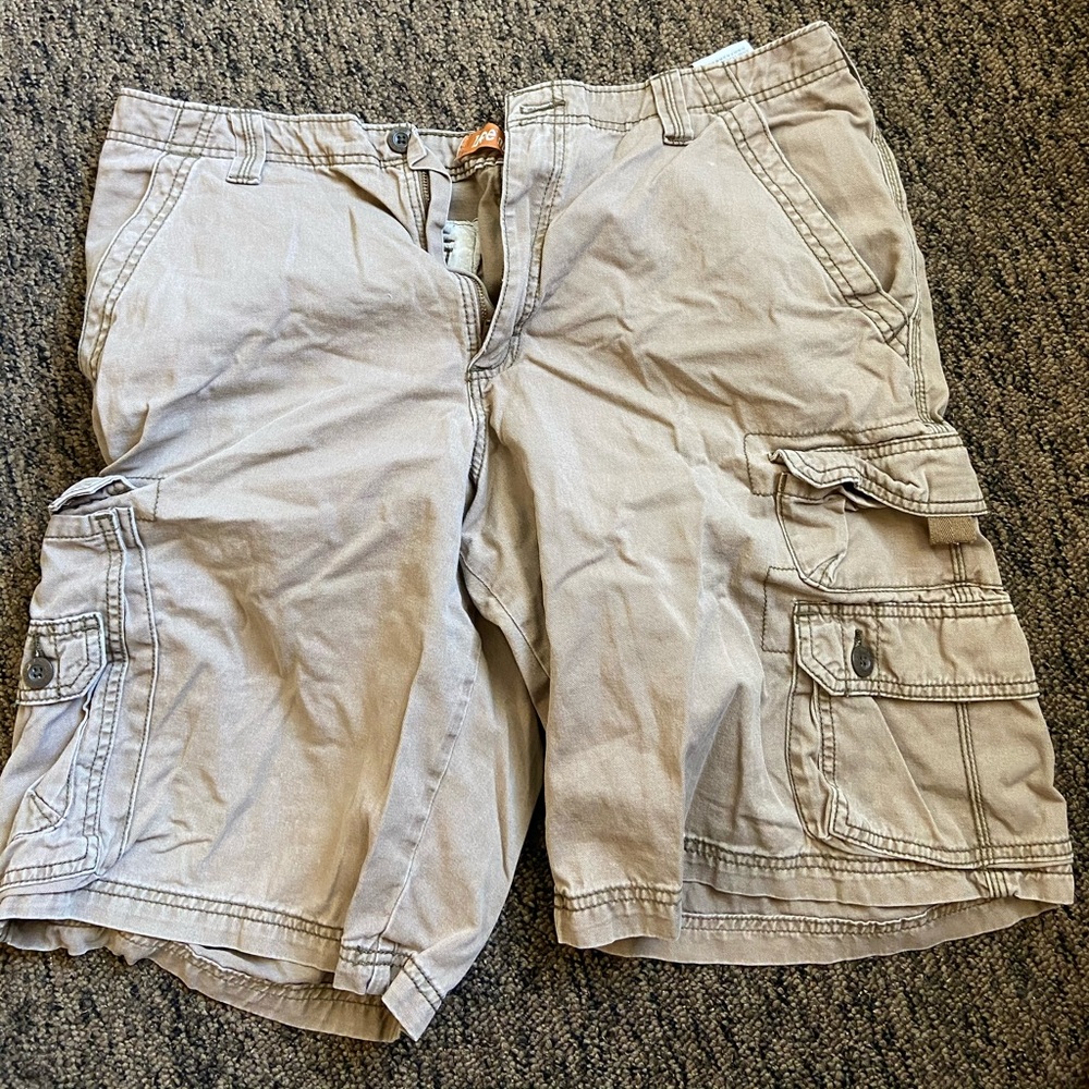 Lee’s Dungarees men’s cargo shorts